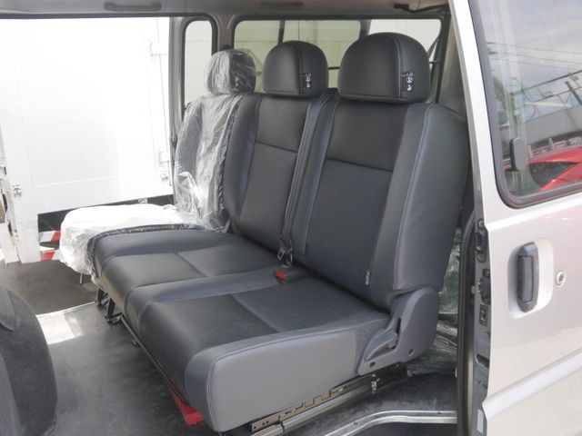 Mitsubishi  Delica  第5張相片
