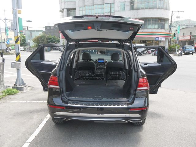 Mercedes-Benz/賓士   GLE-CLASS  GLE350d  第7張相片