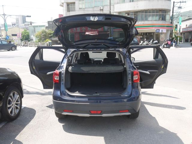 Suzuki  SX4  第9張相片
