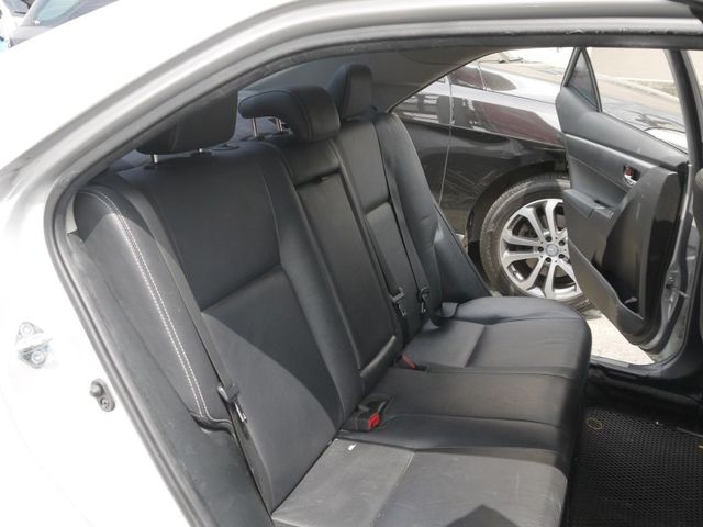 Toyota  Altis  第8張相片