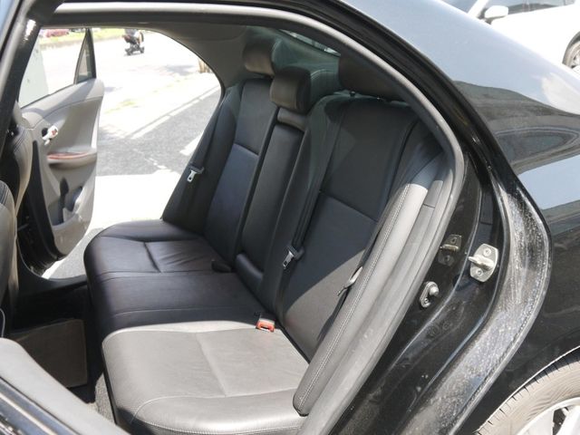 Toyota  Altis  第7張相片