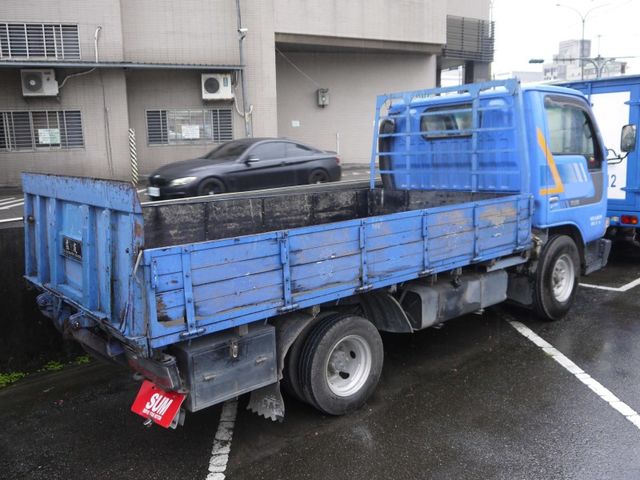 Nissan  Cabstar  第2張相片