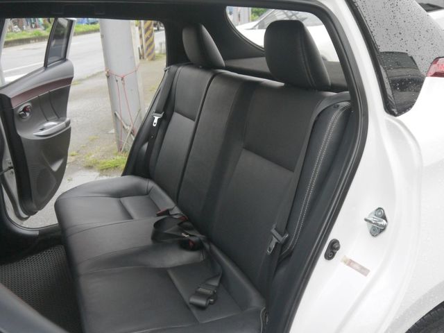 Toyota  Yaris  第7張相片