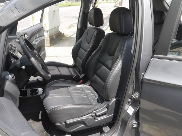 Mitsubishi  Colt Plus 僅跑4萬 原廠保養 頂級版 電動尾門 IKEY免鑰匙 定速 盲點 COLTPL  第7張相片