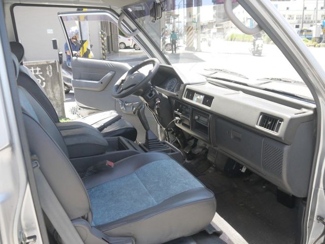 Mitsubishi  Delica  第8張相片