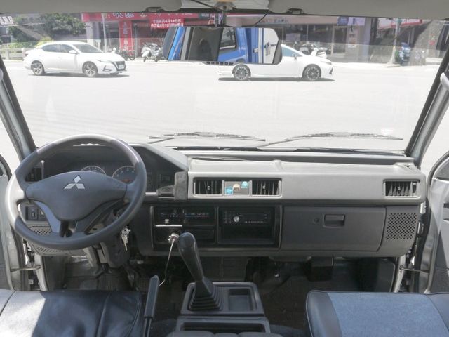 Mitsubishi  Delica  第9張相片