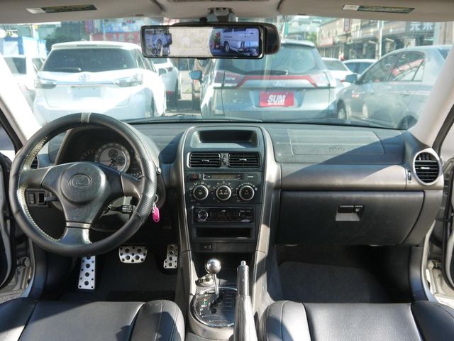 Lexus  IS  第10張相片
