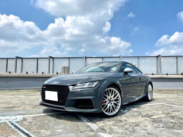 Audi 奧迪tt Coupe 價格為100萬 500萬中古車的價格 Findcar 找車網