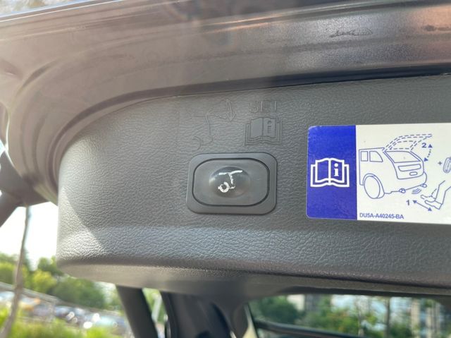 FORD福特 KUGA  第14張相片