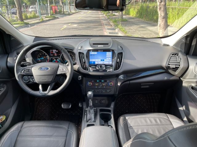 FORD福特 KUGA  第17張相片