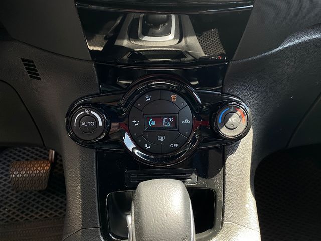 FORD福特 FIESTA  第9張相片