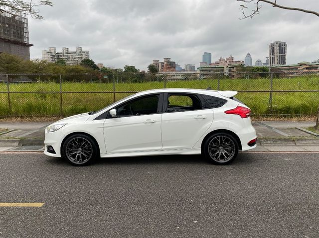 FORD福特 FOCUS  第3張相片