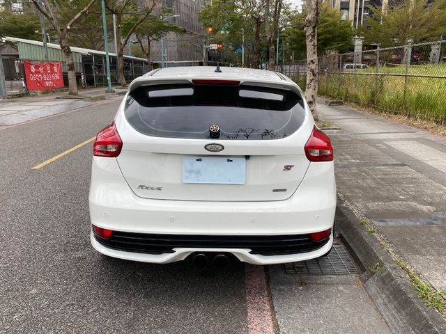 FORD福特 FOCUS  第6張相片