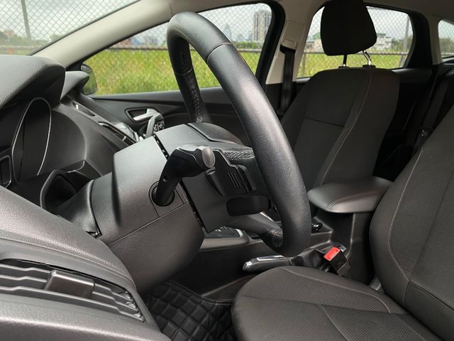 FORD福特 FOCUS  第10張相片