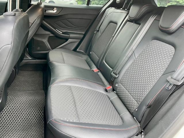 FORD福特 FOCUS  第13張相片