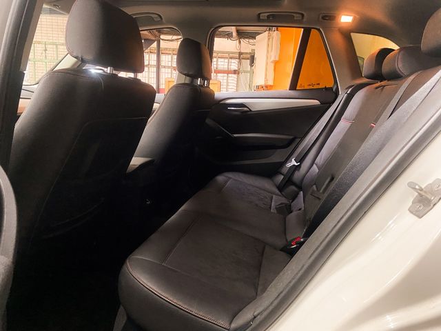 BMW寶馬 X1  第11張相片