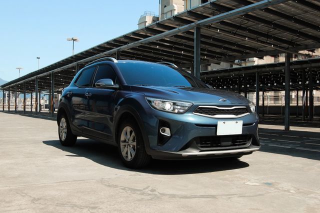 KIA起亞 STONIC  第1張相片