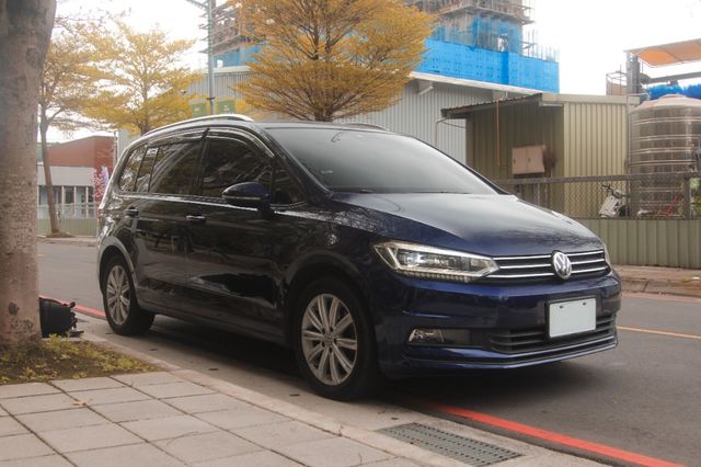 VOLKSWAGEN福斯 TOURAN  第3張相片
