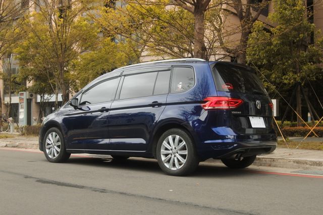 VOLKSWAGEN福斯 TOURAN  第4張相片