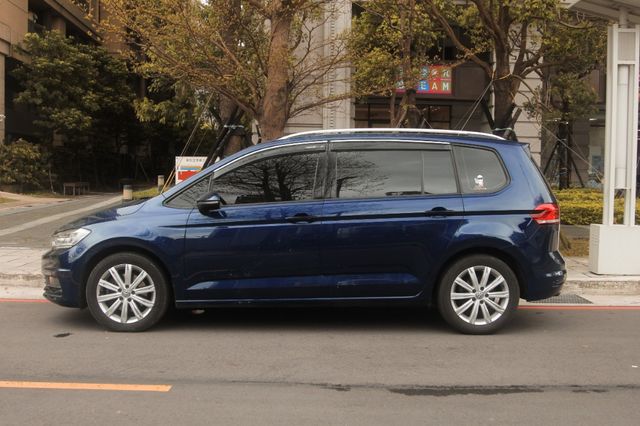 VOLKSWAGEN福斯 TOURAN  第5張相片