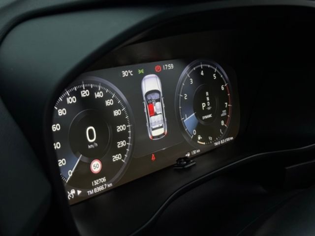 VOLVO富豪 XC40  第13張相片