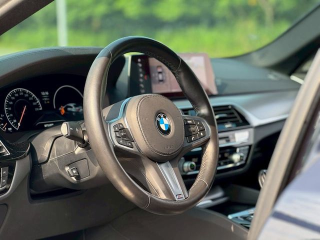 BMW寶馬 530I  第7張相片