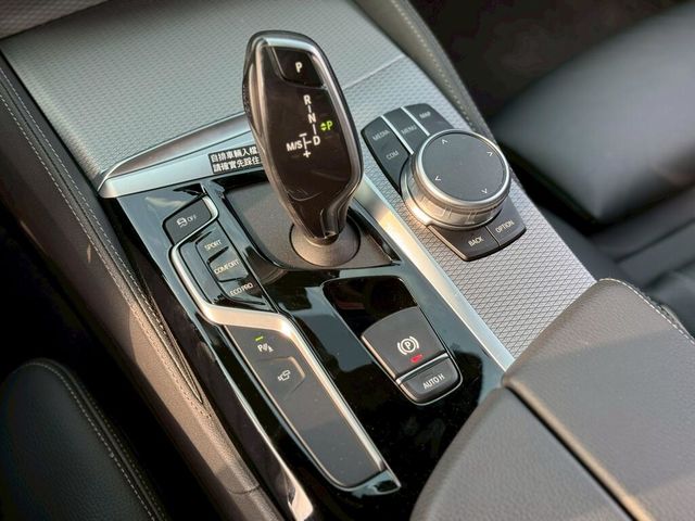 BMW寶馬 530I  第12張相片