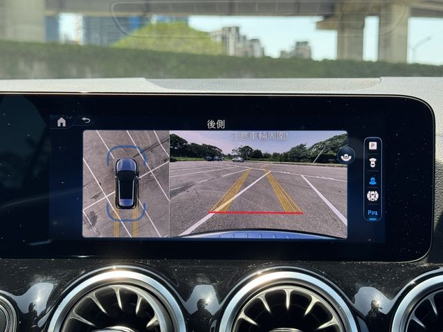 M-BENZ賓士 GLA200  第16張相片