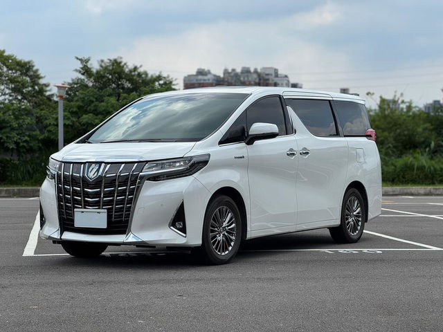 TOYOTA豐田 ALPHARD  第2張相片