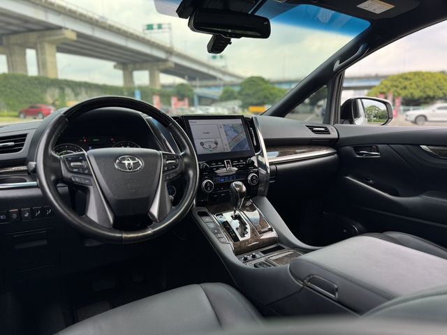 TOYOTA豐田 ALPHARD  第13張相片