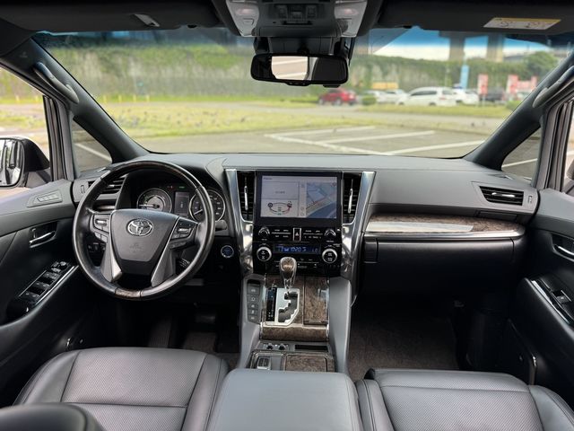 TOYOTA豐田 ALPHARD  第16張相片