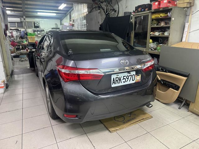 TOYOTA豐田 ALTIS  第3張相片