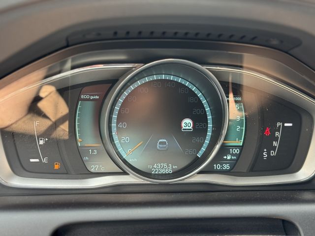 VOLVO富豪 XC60  第12張相片