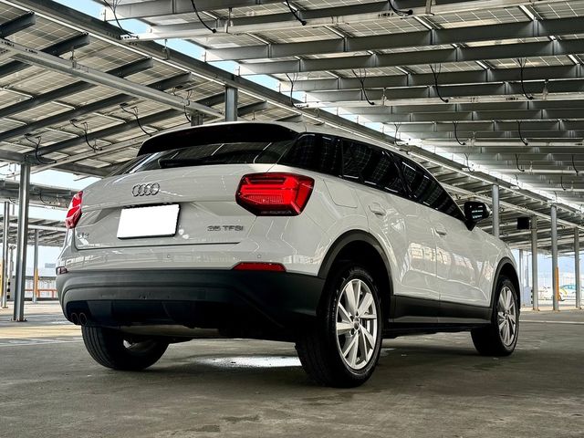 AUDI奧迪 Q2 35 TFSI  第2張相片