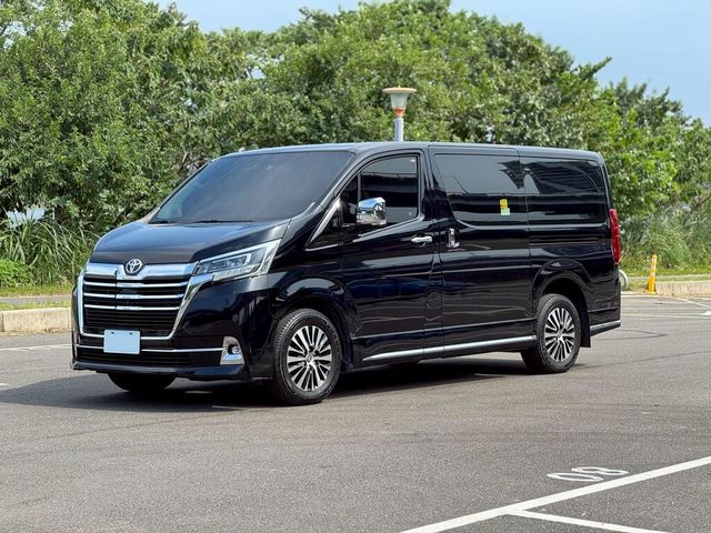 TOYOTA豐田 GRANVIA  第1張相片