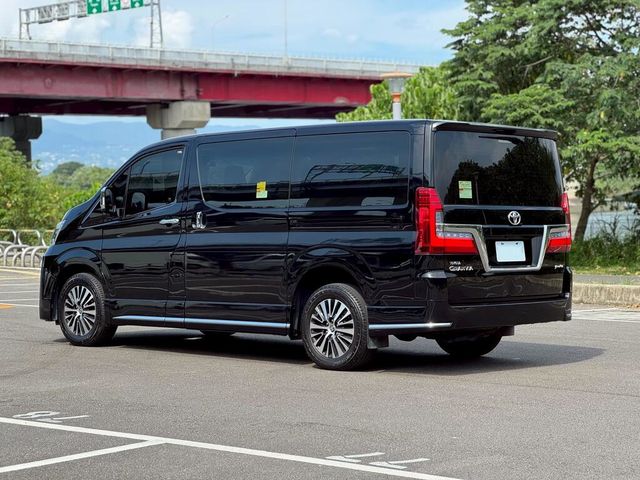 TOYOTA豐田 GRANVIA  第4張相片