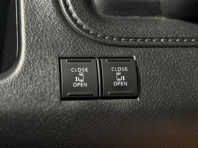 TOYOTA豐田 GRANVIA  第9張相片