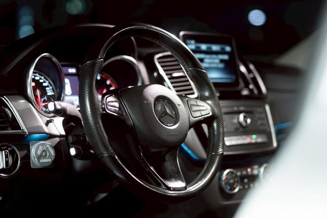 M-BENZ賓士 GLE COUPE  第5張相片