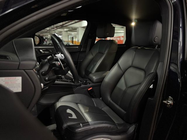 PORSCHE保時捷 MACAN  第6張相片