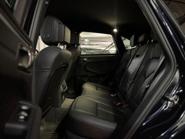PORSCHE保時捷 MACAN  第7張相片