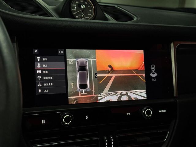 PORSCHE保時捷 MACAN  第13張相片