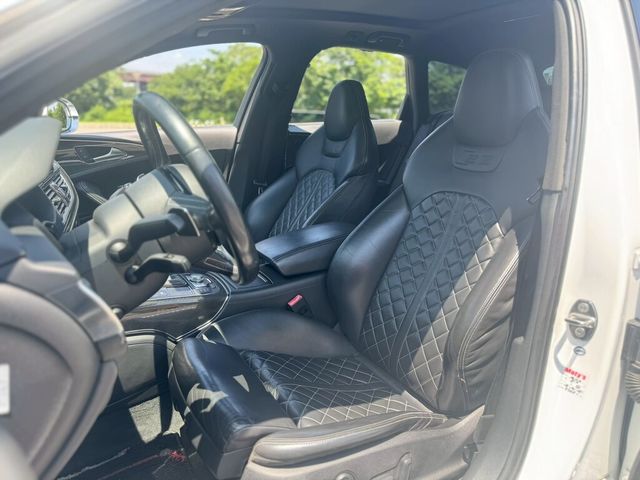 AUDI奧迪 S6  第9張相片