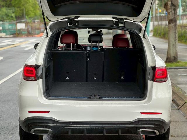 M-BENZ賓士 GLC300  第11張相片
