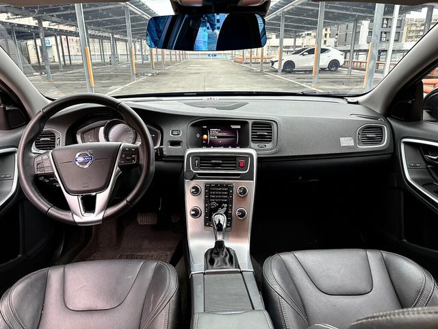VOLVO富豪 V60  第5張相片