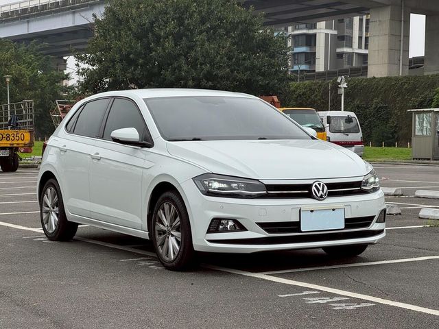 VOLKSWAGEN福斯 POLO  第2張相片