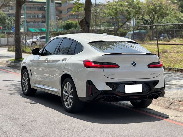 BMW寶馬 X4 XDRIVE20I  第6張相片