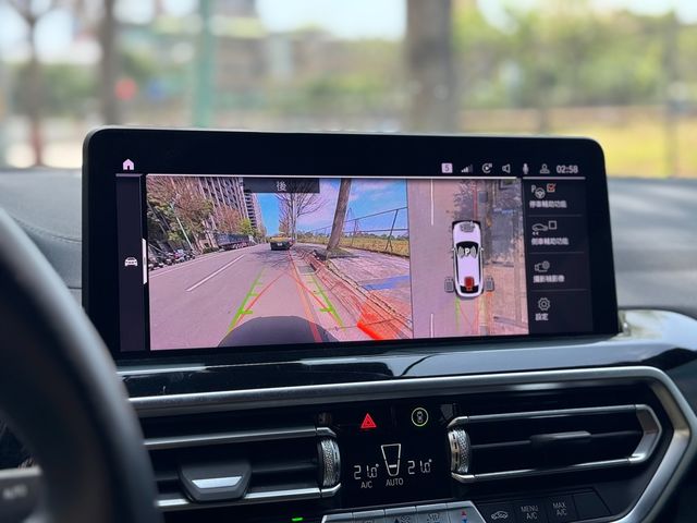 BMW寶馬 X4 XDRIVE20I  第13張相片