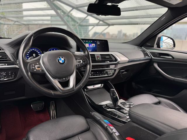 BMW寶馬 X4 M40I  第5張相片