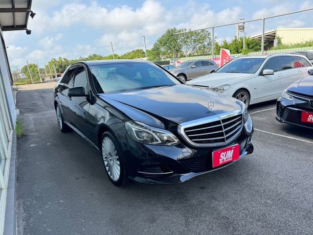 總代理.Elegance.4摸門.恆溫.天窗.腳踏尾門.定速.安卓.倒車.前後行錄  第3張相片