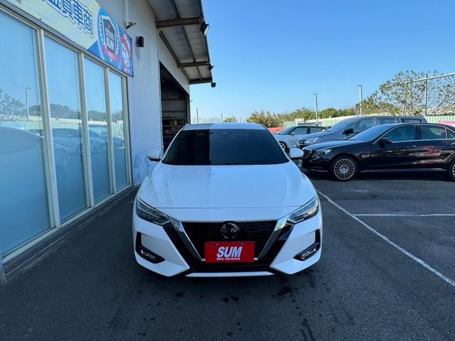 尊爵智駕版  ABS.IKEY.SRS.盲點.循跡.摸門.定速.車道偏移.環景.恆溫.鋁圈.ACC  第2張相片